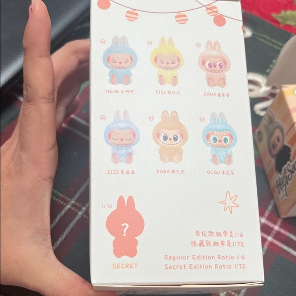 Pop Mart Labubu 'Have A Seat' Kids Accessory - Picture 2 of 3